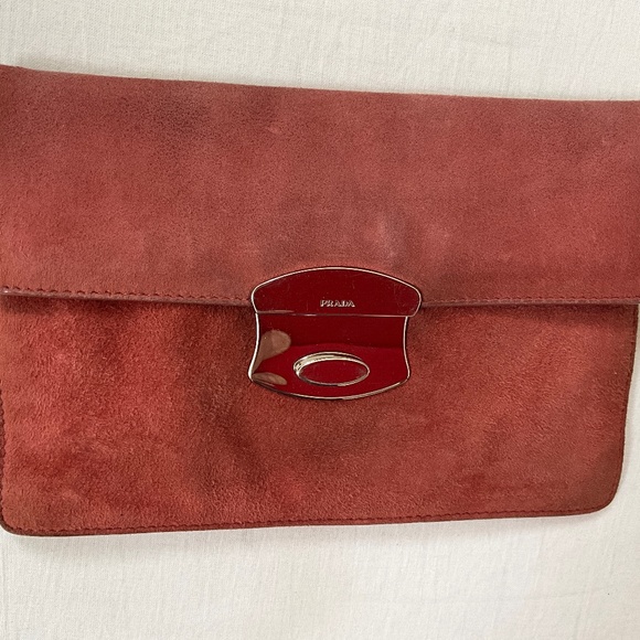 PRADA Vintage Camoscio Suede Metal Sound Bag Red - Picture 2 of 14